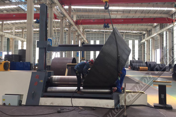 四輥卷板機(jī)